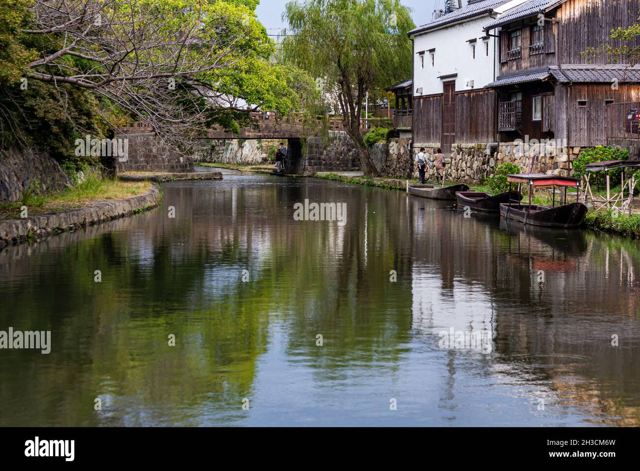 Omihachiman Bori è il quartiere storico di Omi Hachiman, dove si trovano molti splendidi edifici antichi e canali. Lungo Shinmachi-dori, Nagaharacho-dori A. Foto Stock