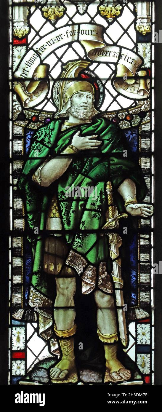 Vetrate colorate di Percy Bacon & Brothers raffiguranti il profeta dell'Antico Testamento, Joshua; St Pega's Church, Peakirk, Northamptonshire Foto Stock