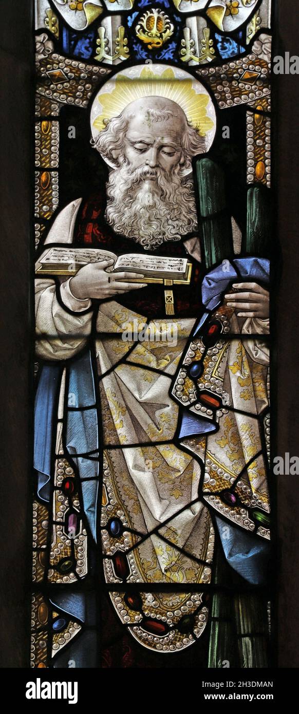 Vetrata di Percy Bacon & Brothers raffigurante Saint Andrew, St Andrew's Church, Denton, Lincolnshire Foto Stock