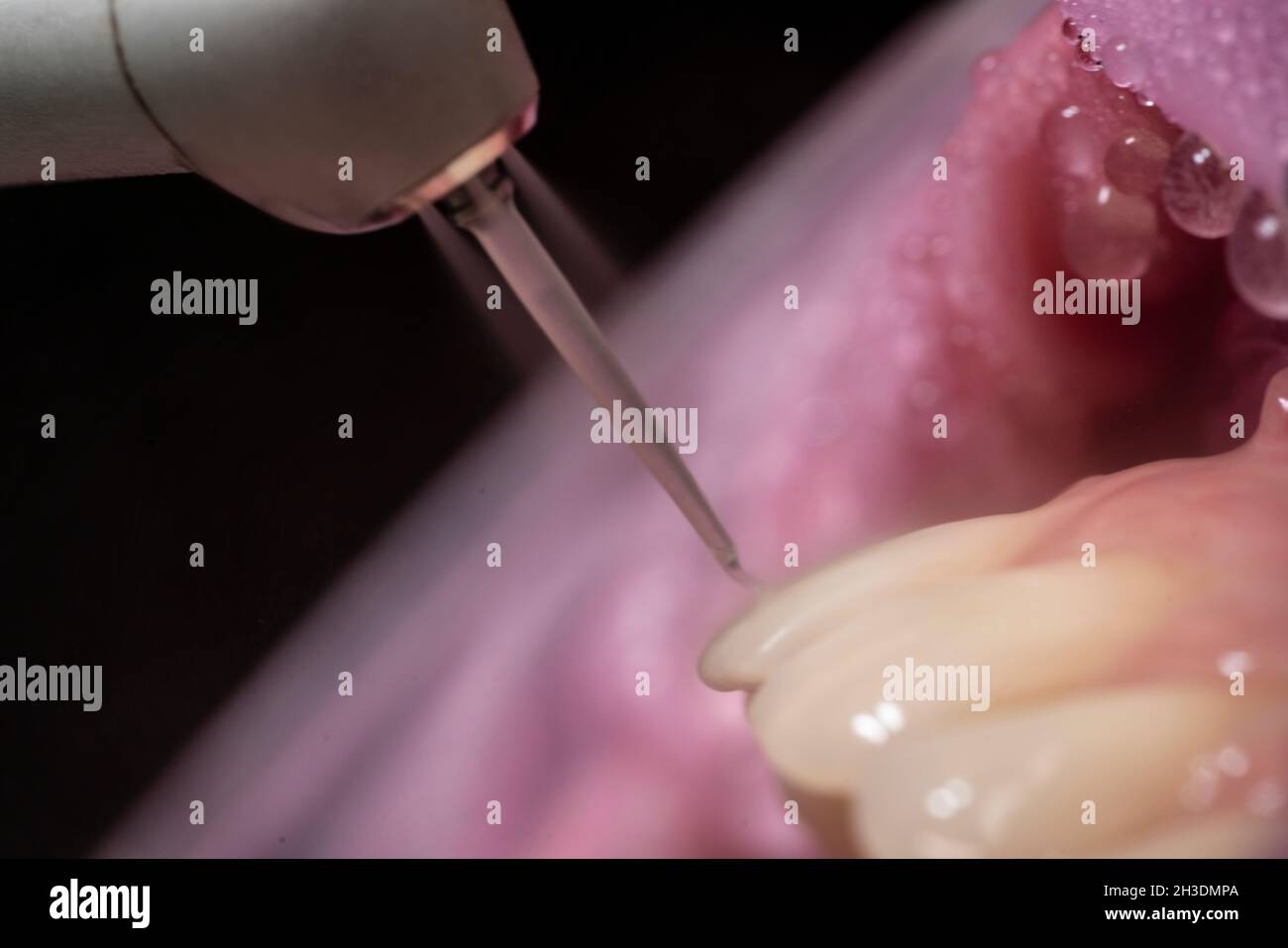 Incisore laser in legno immagini e fotografie stock ad alta risoluzione -  Alamy