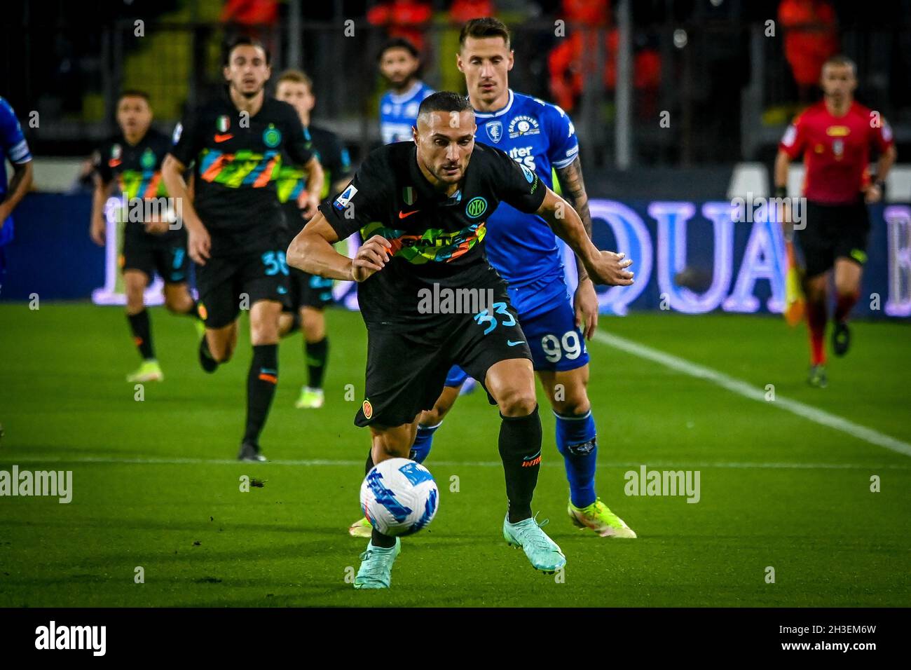 Stadio Carlo Castellani, Empoli, Italia, 27 ottobre 2021, D'ambrosio Danilo (Inter) porta la palla durante Empoli FC vs Inter - FC Internazionale Foto Stock