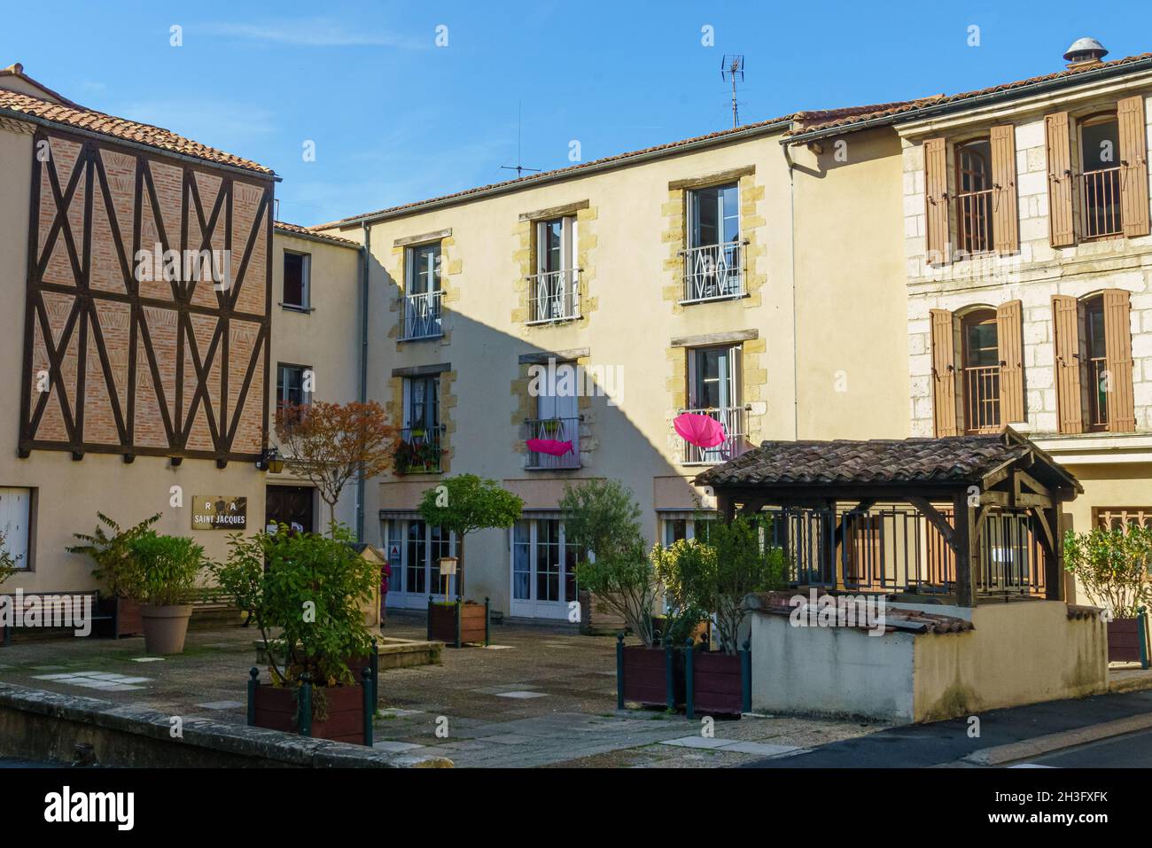 Piazze nella città di Bergerac. Nuova Aquitania. Francia Foto Stock