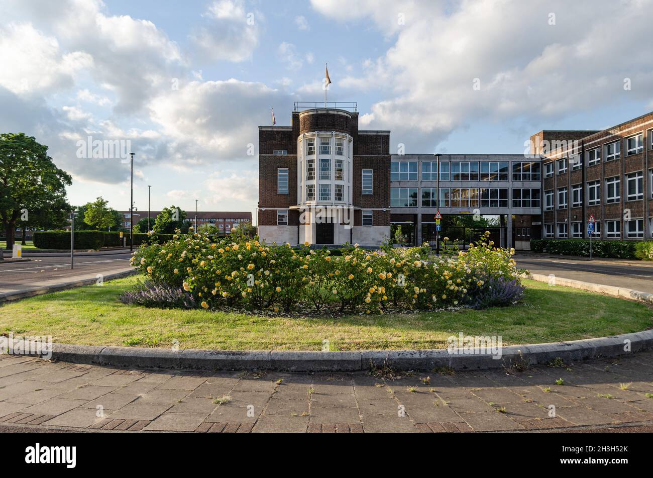Il CU Building e i suoi terreni a Dagenham, East London, Regno Unito Foto Stock