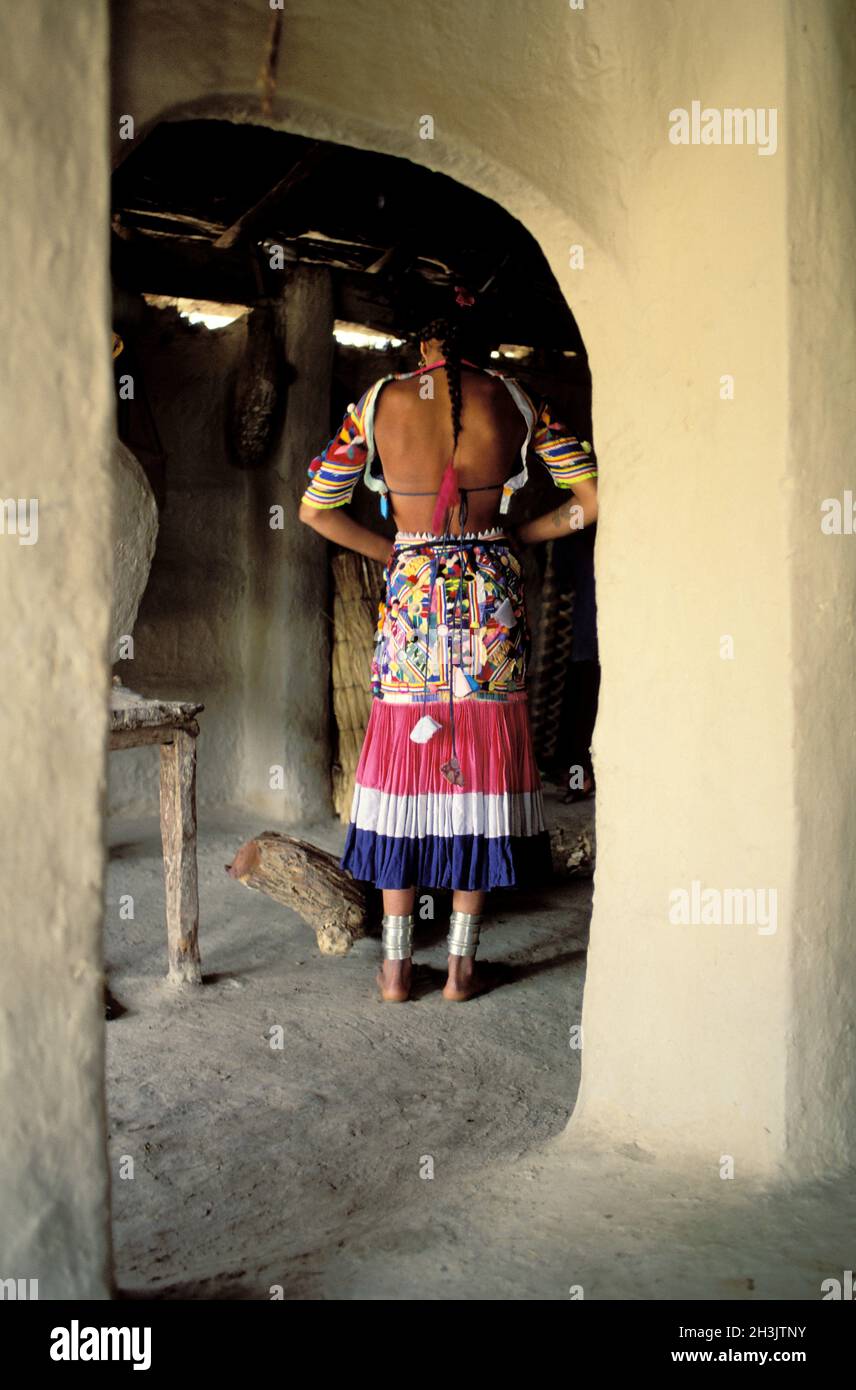 Nepal, zona Terai, gruppo etnico Rana Tharu Foto Stock