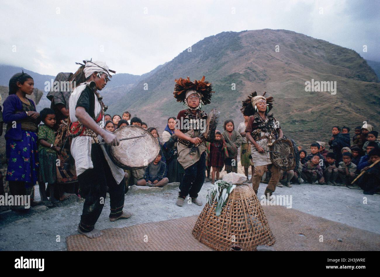 Nepal, Rukum, Kham Magar gruppo etnico sciamano Foto Stock