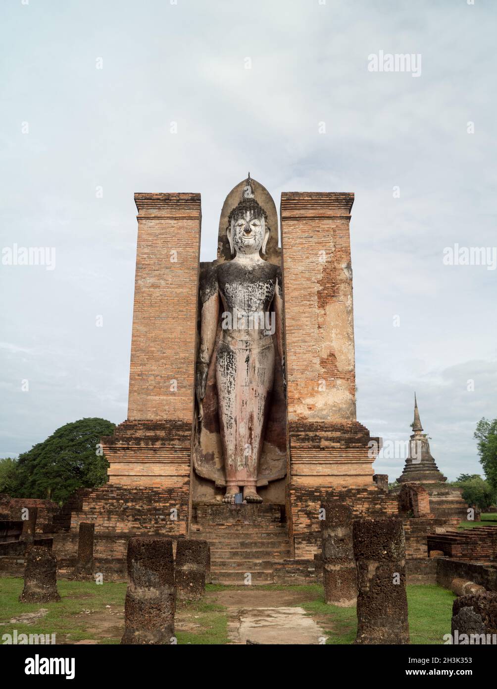Rovine nel parco storico di sukhothai Foto Stock