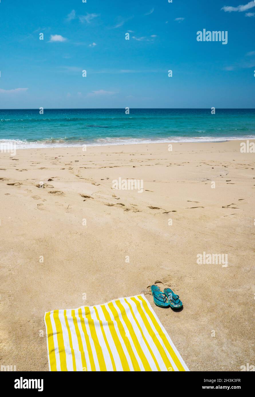Una bellissima spiaggia di sabbia Foto Stock