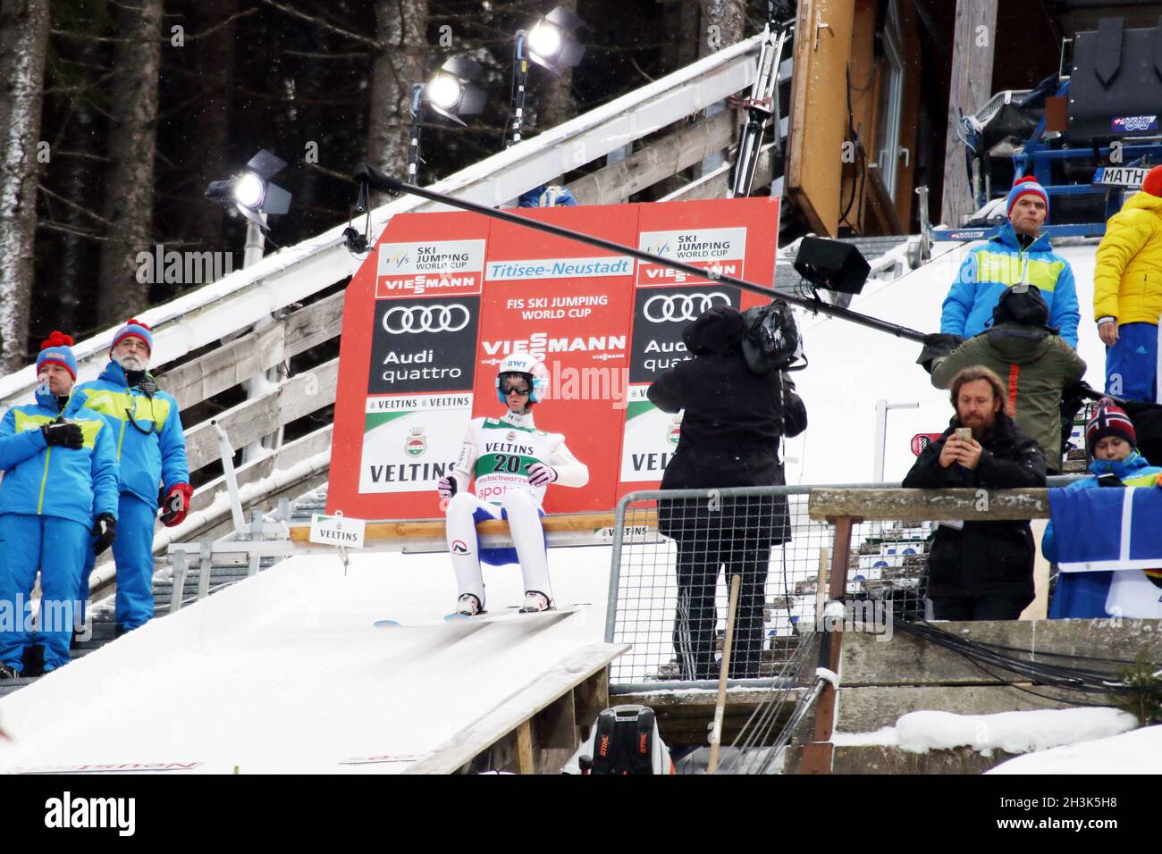 FIS World Cup Ski Jumping 17-18, Neustadt, qualifica Foto Stock