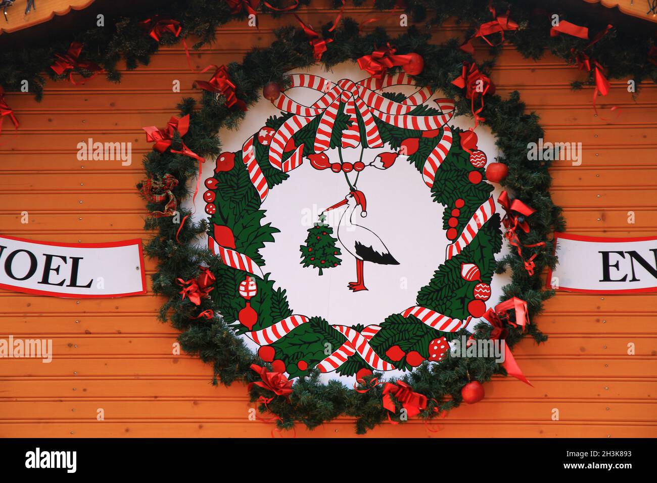 FRANCIA. BAS RHIN (67) STRASBURGO. NATALE, DECORAZIONE CICOGNA Foto Stock