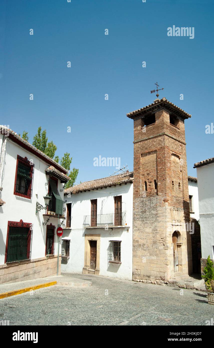 Spagna, Ronda il bellissimo minareto di San Sebastian monumento storico che risale a quando Ronda era un colpo verticale della città musulmana Foto Stock