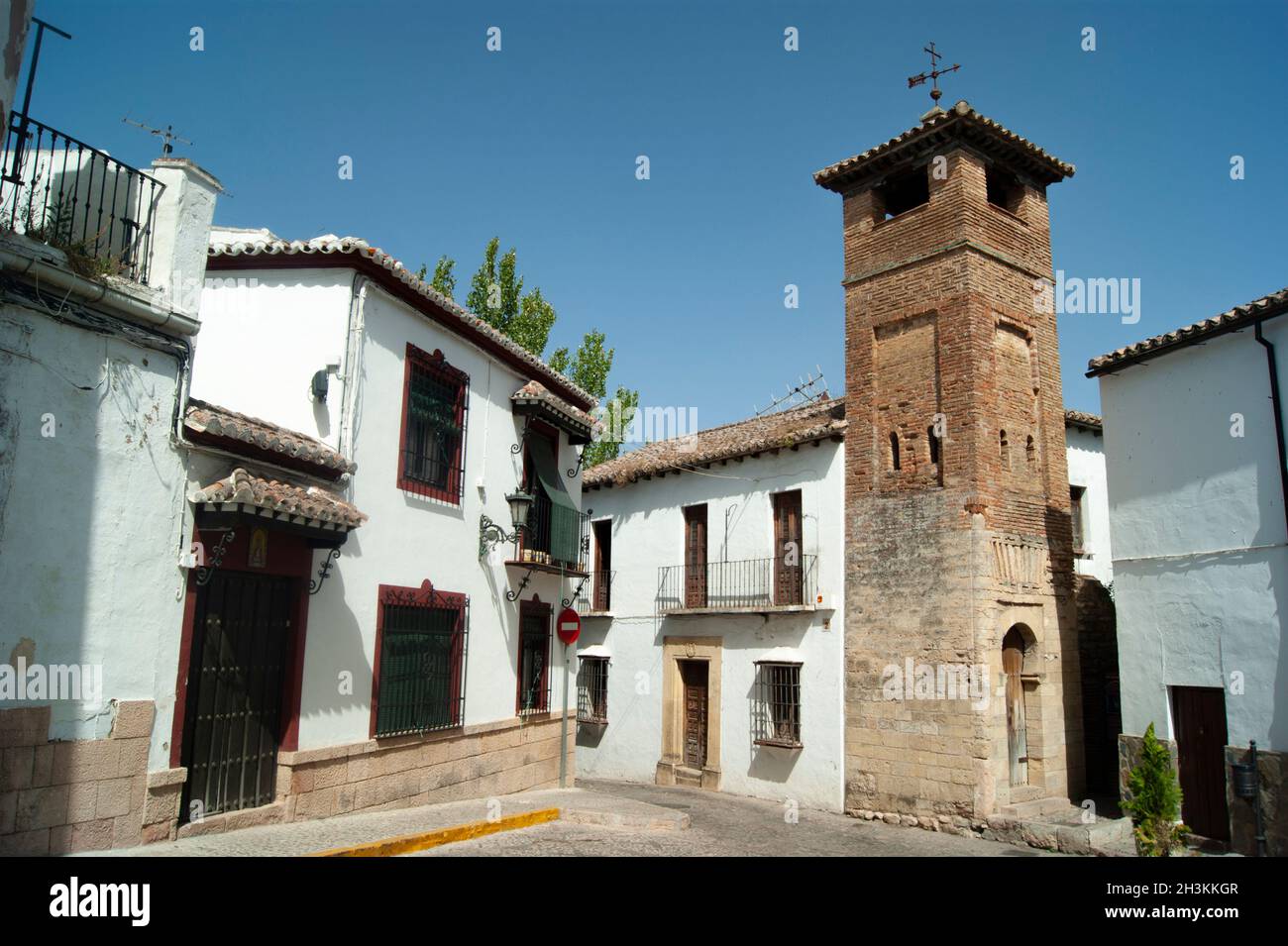 Spagna, Ronda. Minareto antico moresco l'Alminar de San Sebastian Vista del paesaggio girato Foto Stock