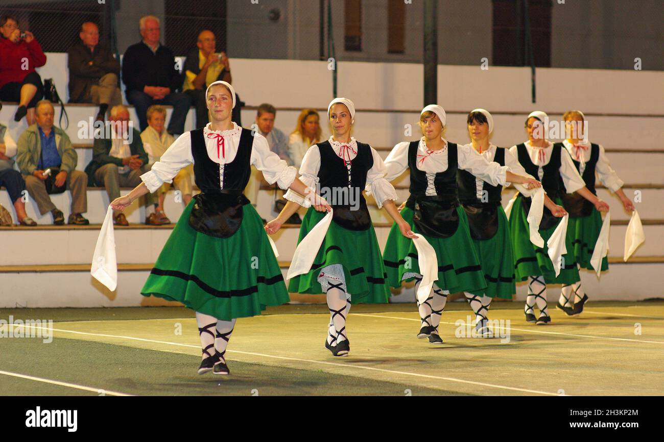 FRANCIA. PIRENEI ATLANTICI (64) PAESI BASCHI FRANCESI. BALLI POPOLARI Foto Stock