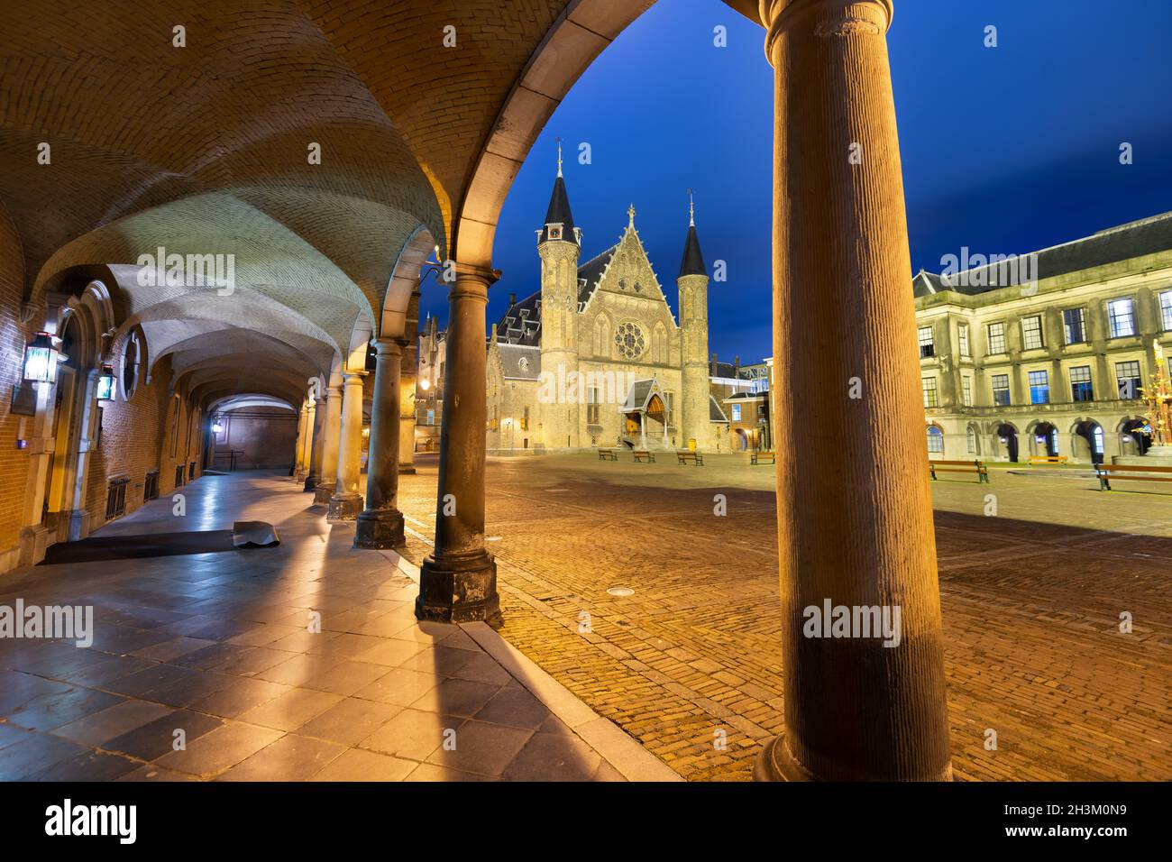 L'Aia, Olanda al Ridderzaal durante il giorno. Foto Stock