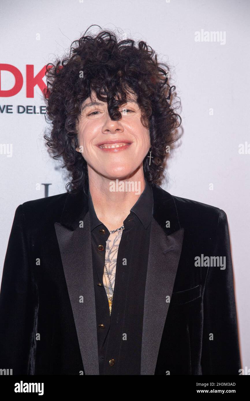 New York, Stati Uniti. 28 ottobre 2021. Laura Pergolizzi Ruffo, conosciuta professionalmente come LP, partecipa al DKMS 30th Anniversary Gala al Cipriani Wall Street a New York City. Credit: SOPA Images Limited/Alamy Live News Foto Stock