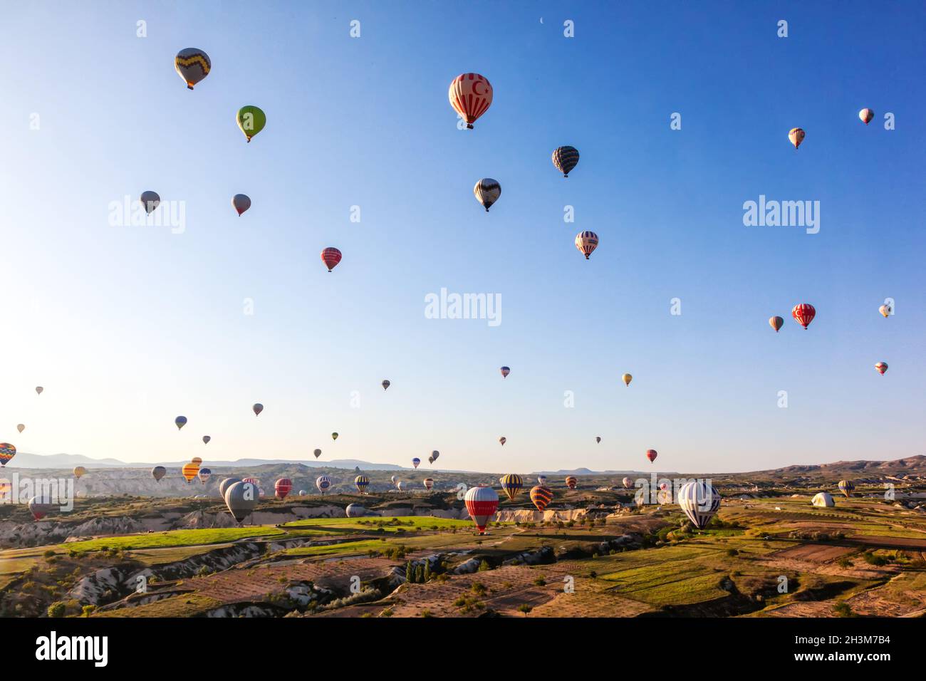 Voli in mongolfiera su Goreme, Cappadocia, Turchia Foto Stock