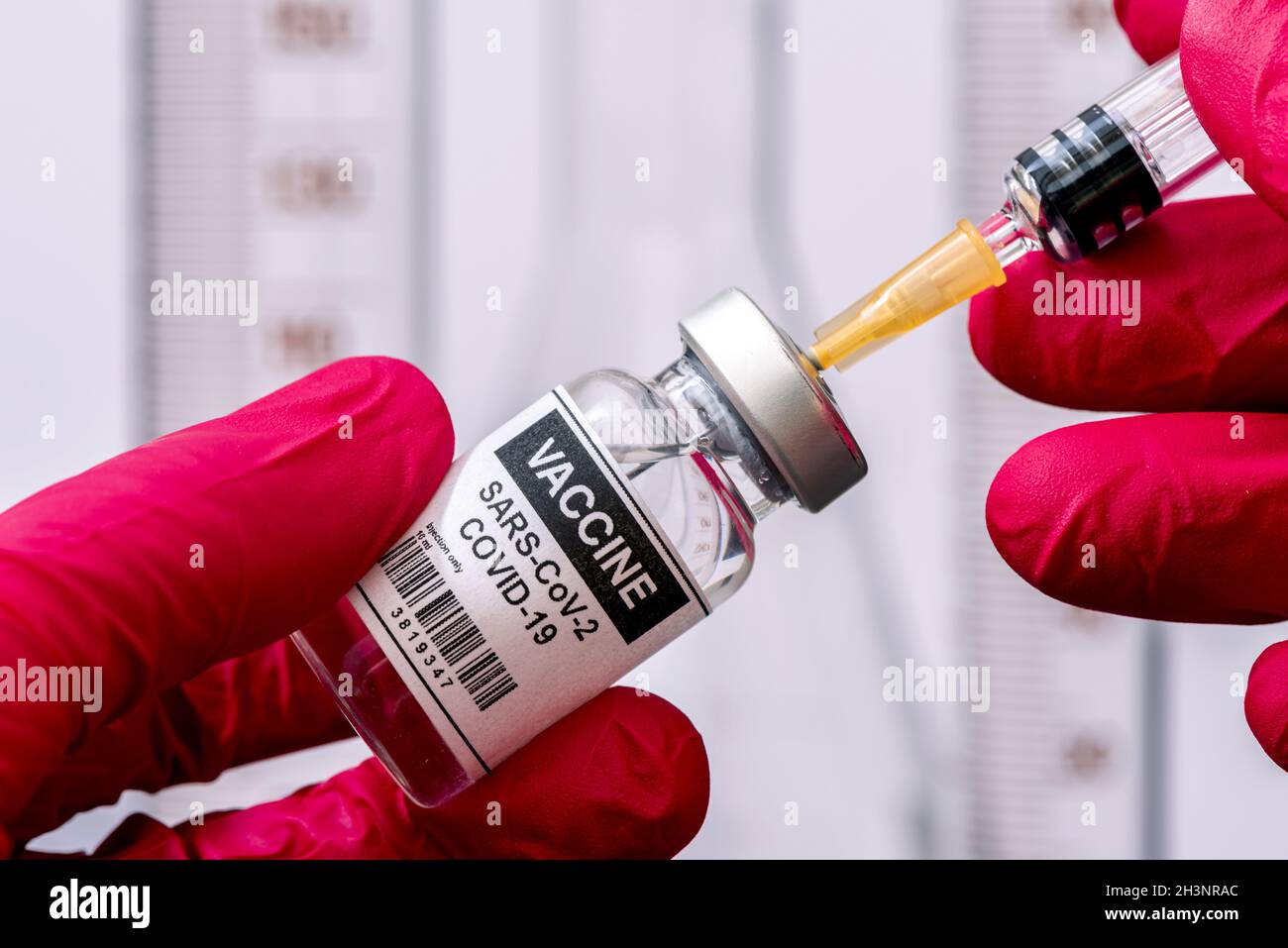 Vaccino contro l'infezione da virus covid-19 Foto Stock