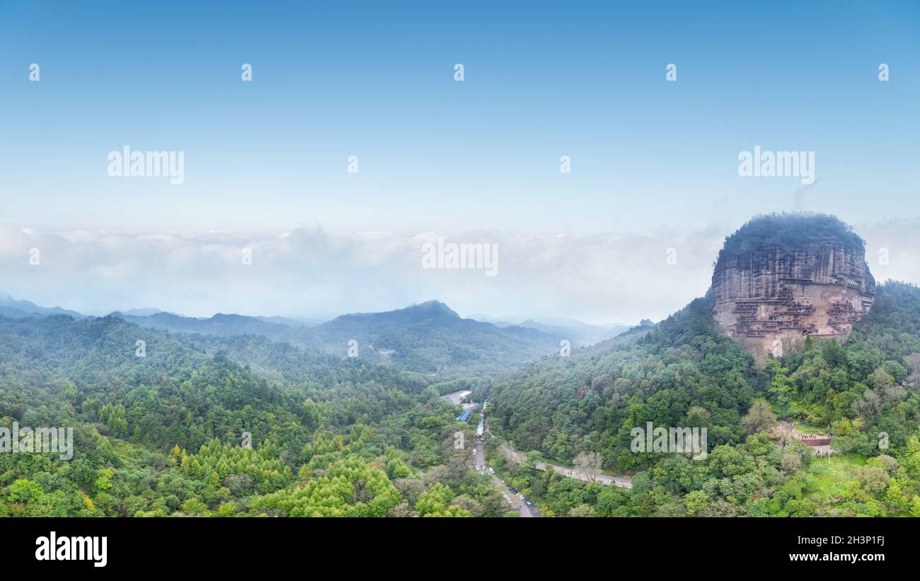 Vista aerea delle grotte di montagna di maiji Foto Stock