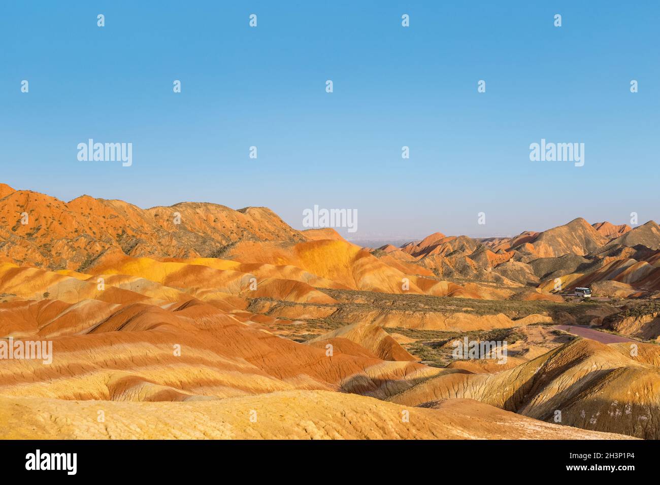 Arcobaleno paesaggio collinare al crepuscolo a zhangye Foto Stock