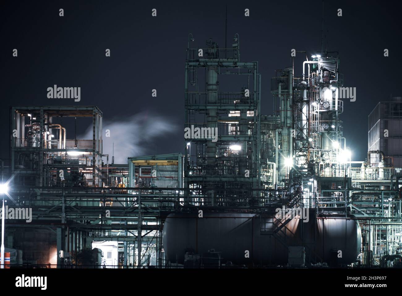 Vista notturna della fabbrica della zona industriale di Kawasaki Keihin Foto Stock