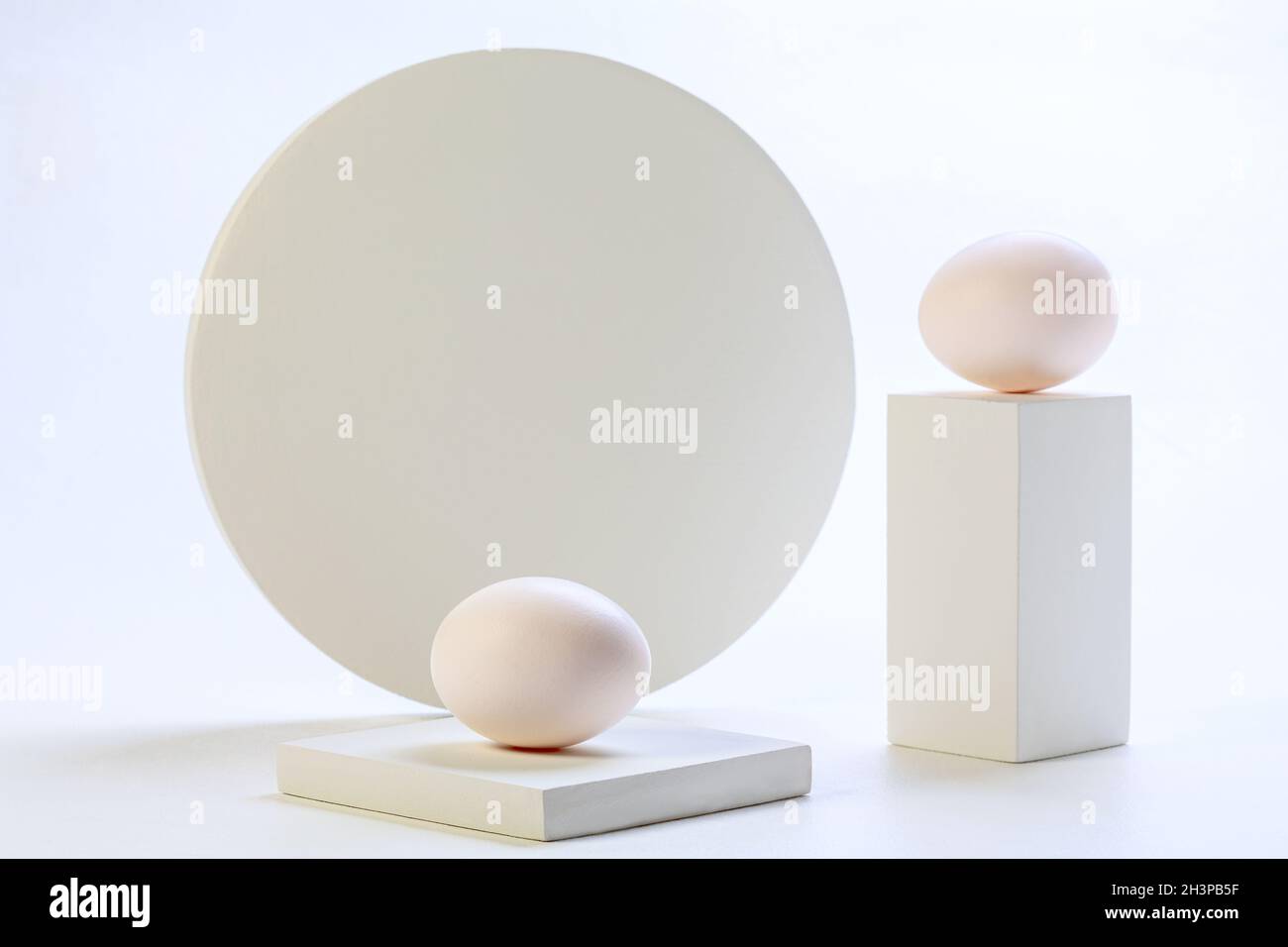 Sfondo alla moda di Pasqua dai colori chiari. Foto Stock