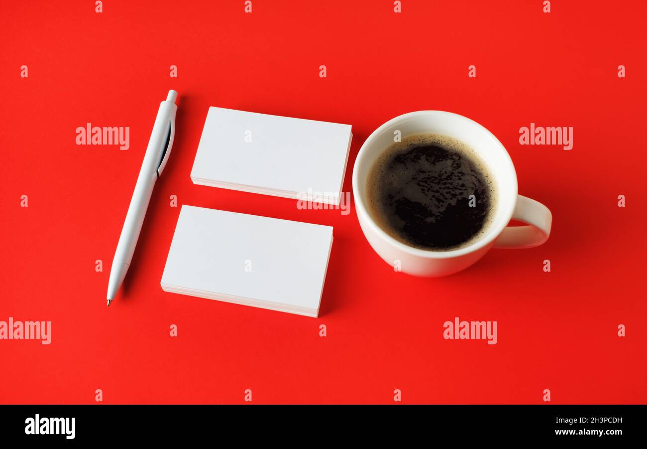 Biglietti da visita, caffè, penna Foto Stock