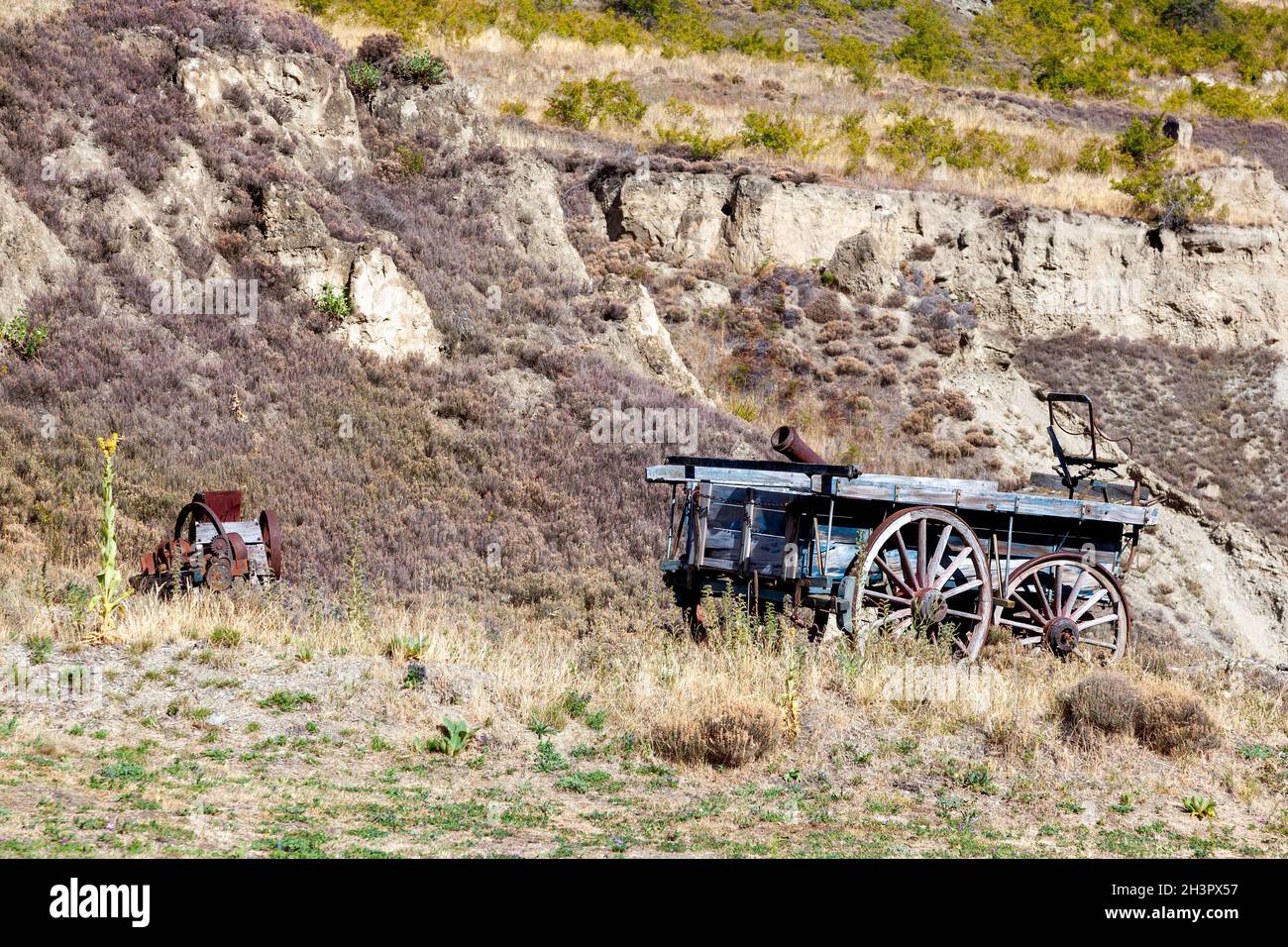 RIPPONVALE, CENTRO DI OTAGO, NUOVA ZELANDA - FEBBRAIO 17 : Old cart in legno nella zona di estrazione dell'oro di Ripponvale in Nuova Zelanda su F Foto Stock