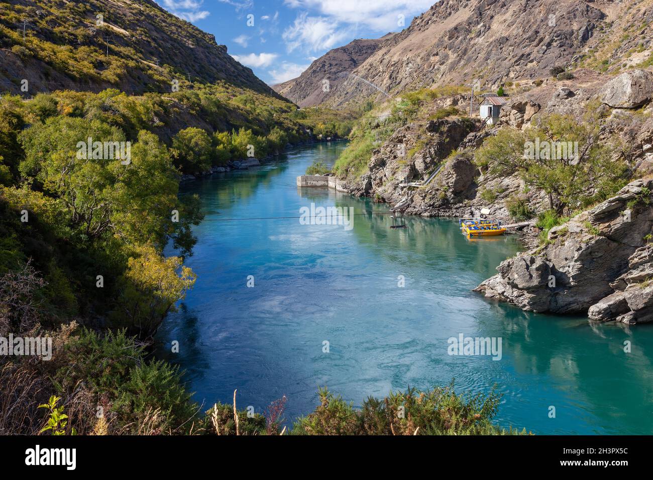 RIPPONVALE, CENTRO DI OTAGO, NUOVA ZELANDA - FEBBRAIO 17 : Vecchia area mineraria d'oro di Ripponvale dal fiume Kawarau in Nuova Zelanda o Foto Stock