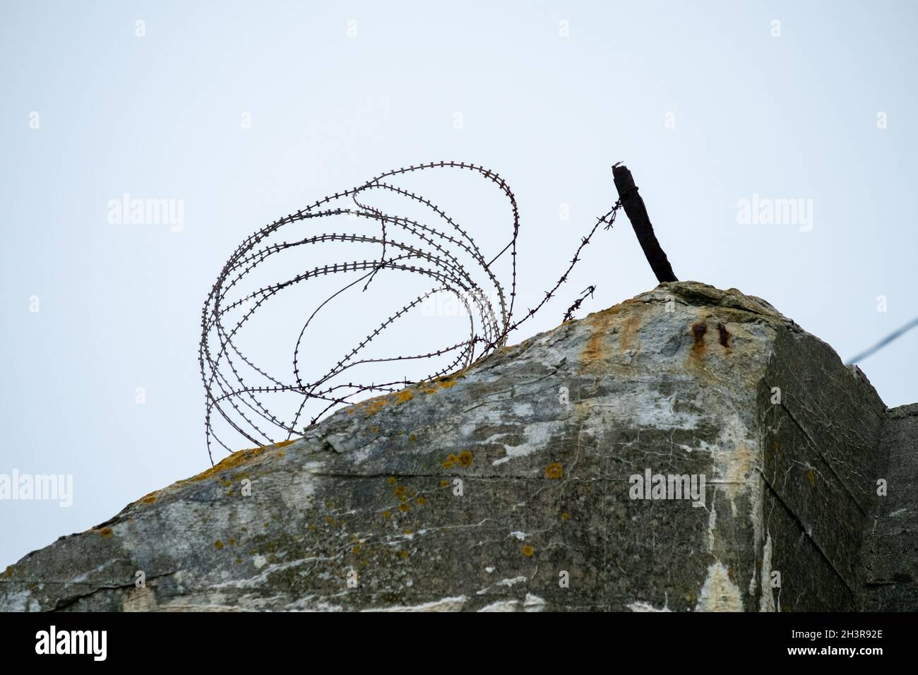 Bunker tedesco sulla costa vicino Etretat, le spiagge Normandia Landing in Normandia Francia Foto Stock