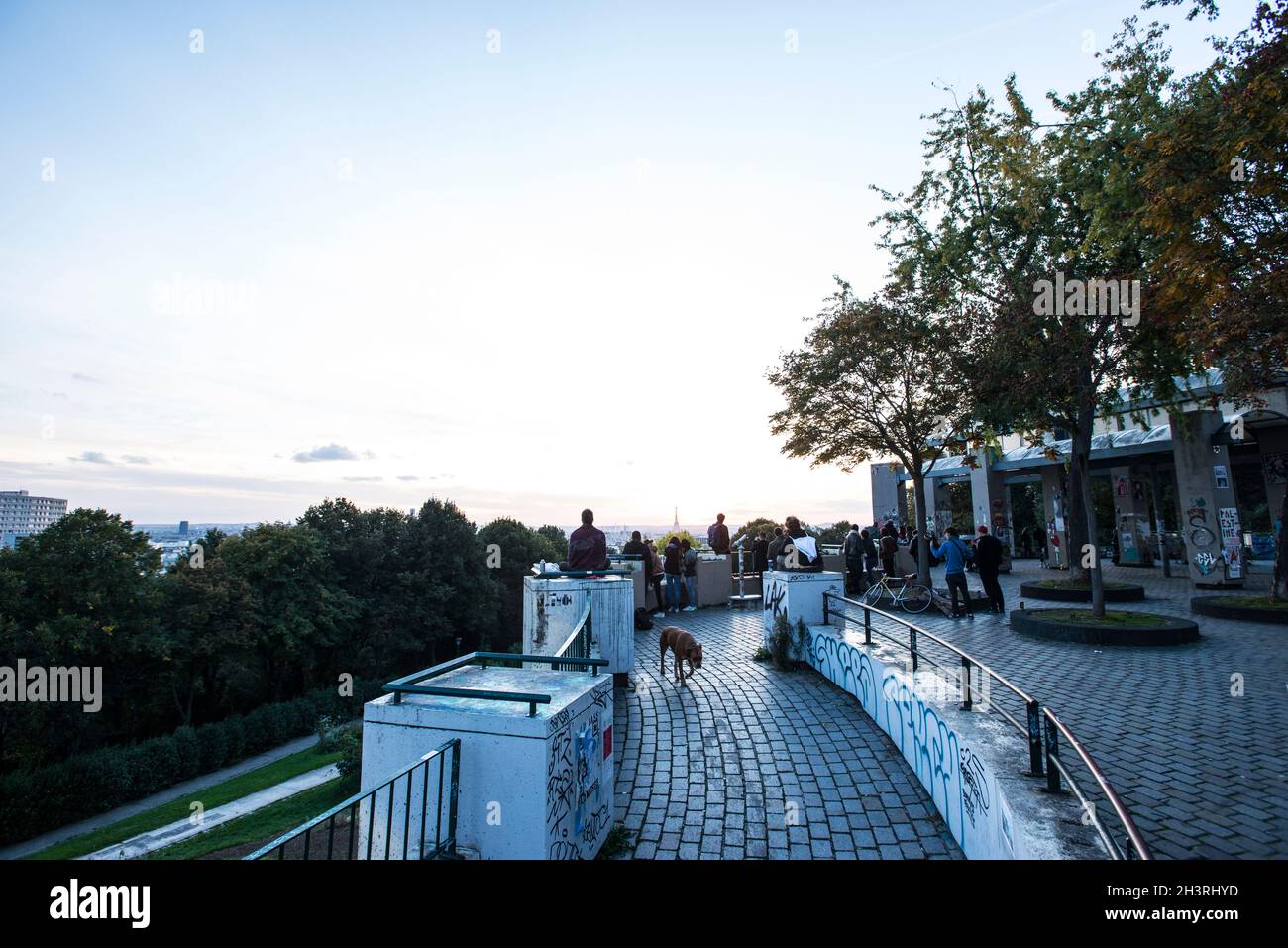 Vista panoramica di Parigi dal belvédère de Belleville Foto Stock