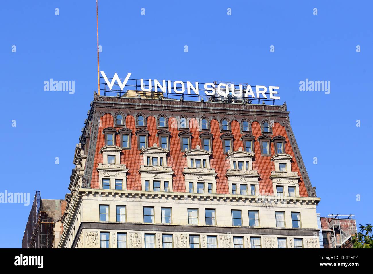 W New York Union Square, 201 Park Ave S, New York. Esterno di un hotel in uno storico edificio beaux Arts. Foto Stock