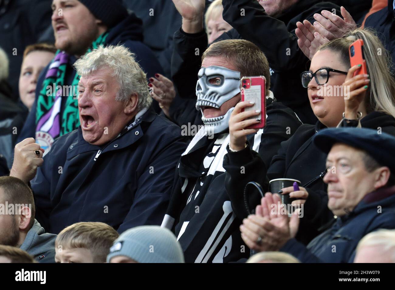 HALLOWEEN MASK, NEWCASTLE UNITED FC V CHELSEA FC, 2021 Foto Stock