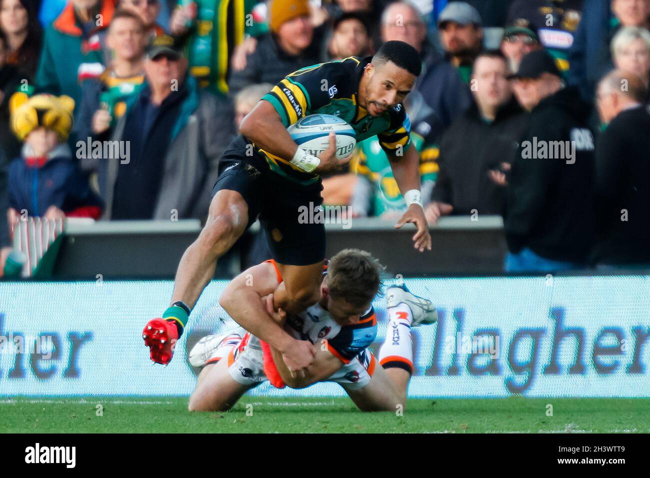 30 ottobre 2021; Cinch Stadium at Franklin Gardens, Northampton, Inghilterra; Gallagher Premiership Rugby, Northampton Saints Versus Leicester Tigers; Courtnall Skosan of Northampton Saints Foto Stock