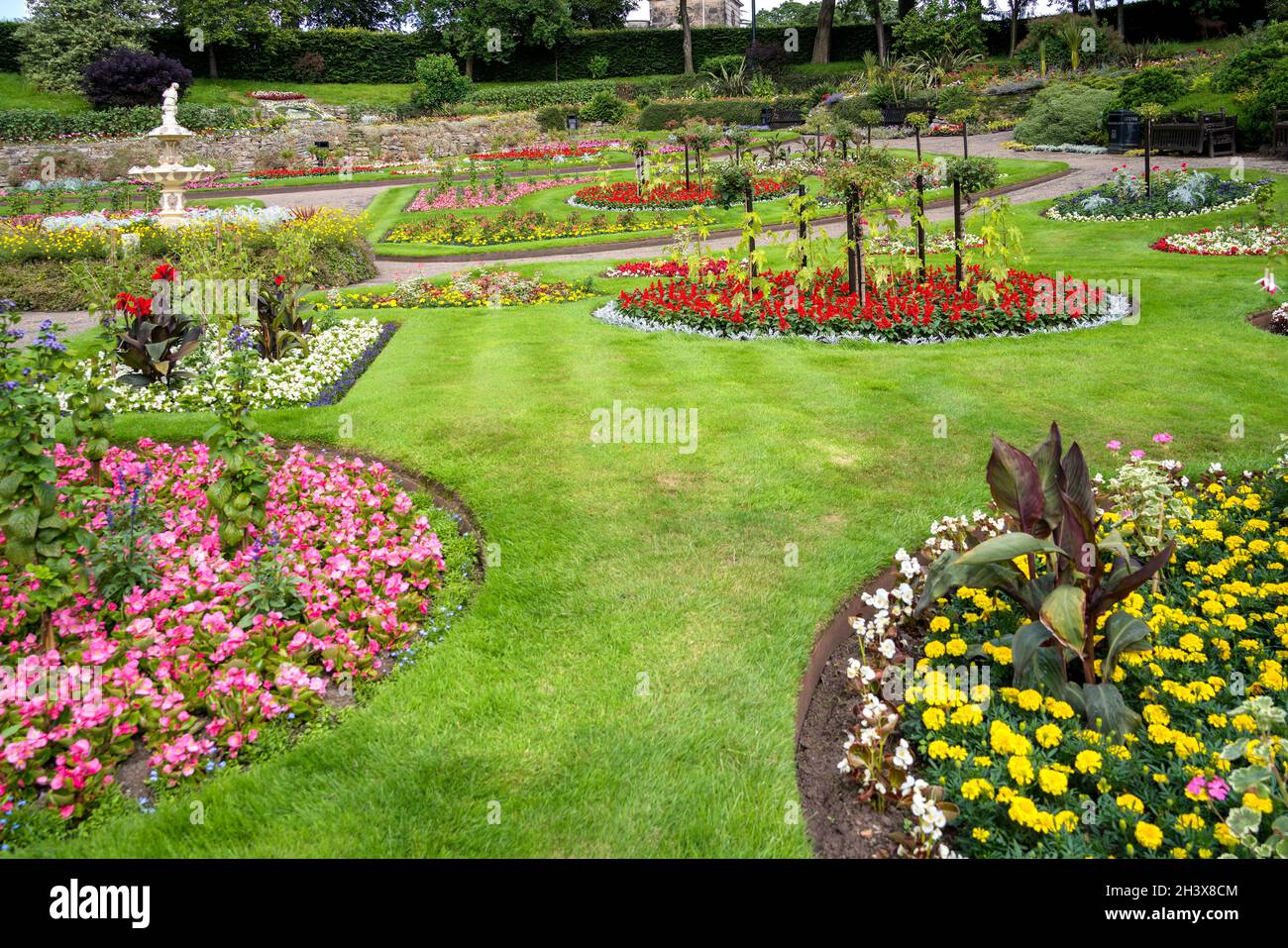 Vista di una mostra di fiori a Quarry Park, Shrewsbury, Shropshire, Inghilterra Foto Stock