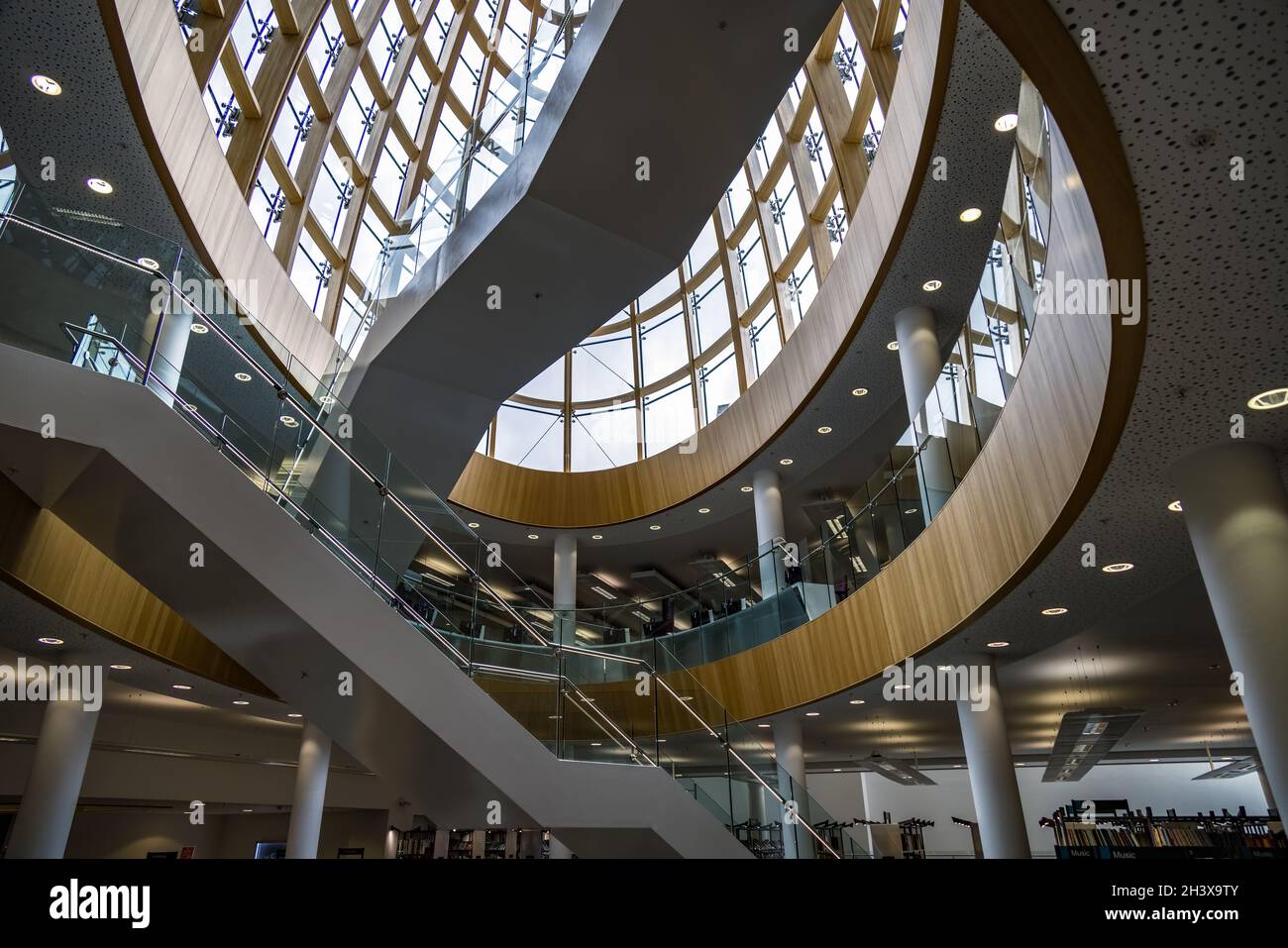 LIVERPOOL, UK - LUGLIO 14 : Interior view of the Central Library in Liverpool, England UK on Luglio 14, 2021 Foto Stock