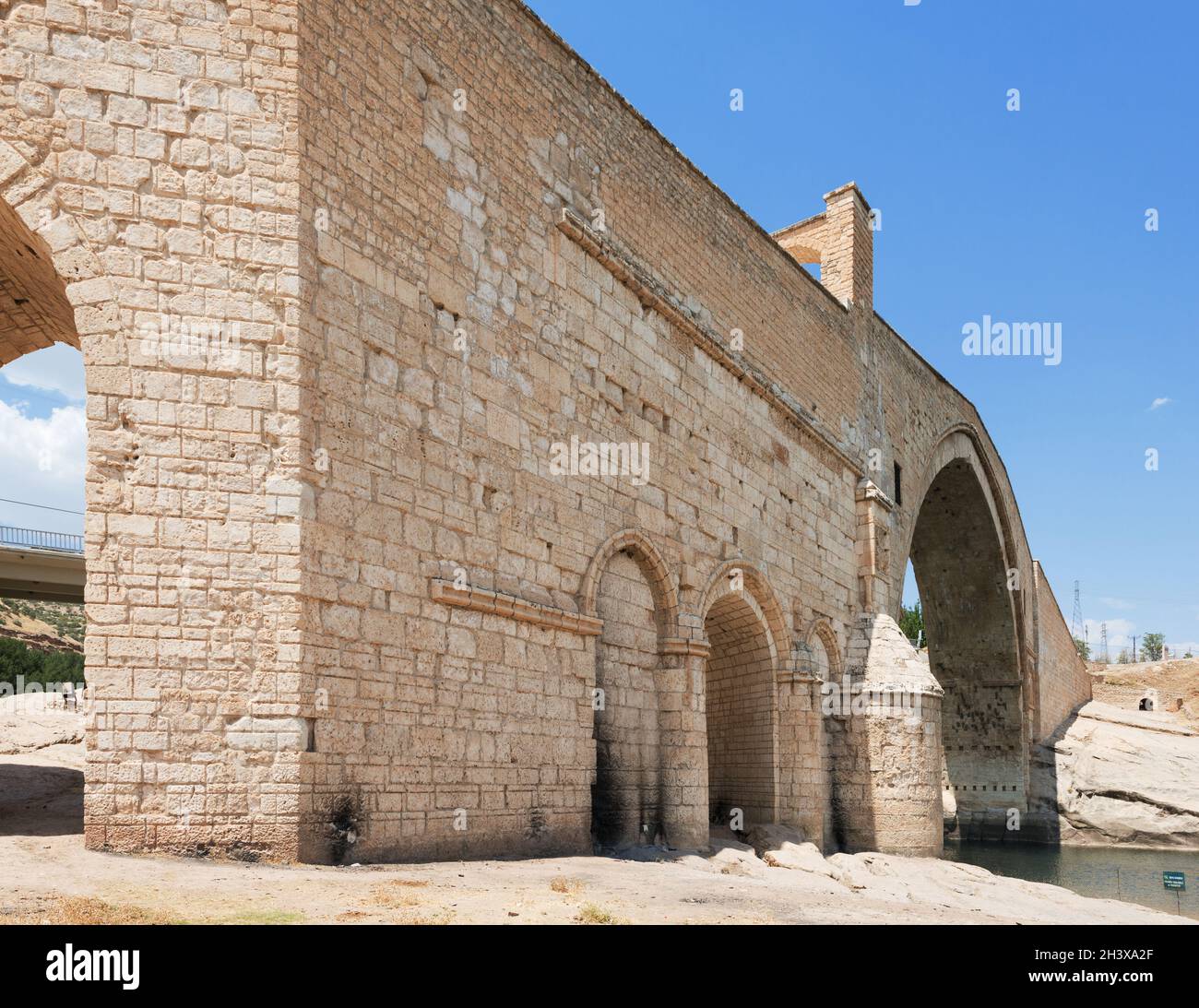 Ponte Malabadi sul fiume Batman nella regione di Silvan della Turchia Foto Stock