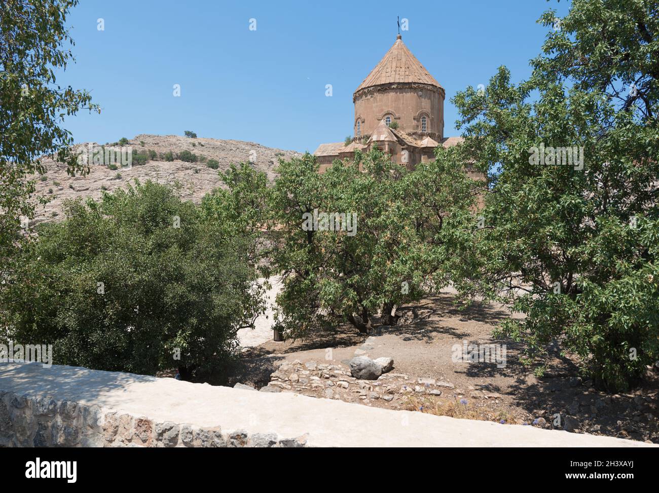 Cattedrale di Santa Croce (10 ° secolo) sull'isola di Akdamar nel lago di Van, Turchia Foto Stock