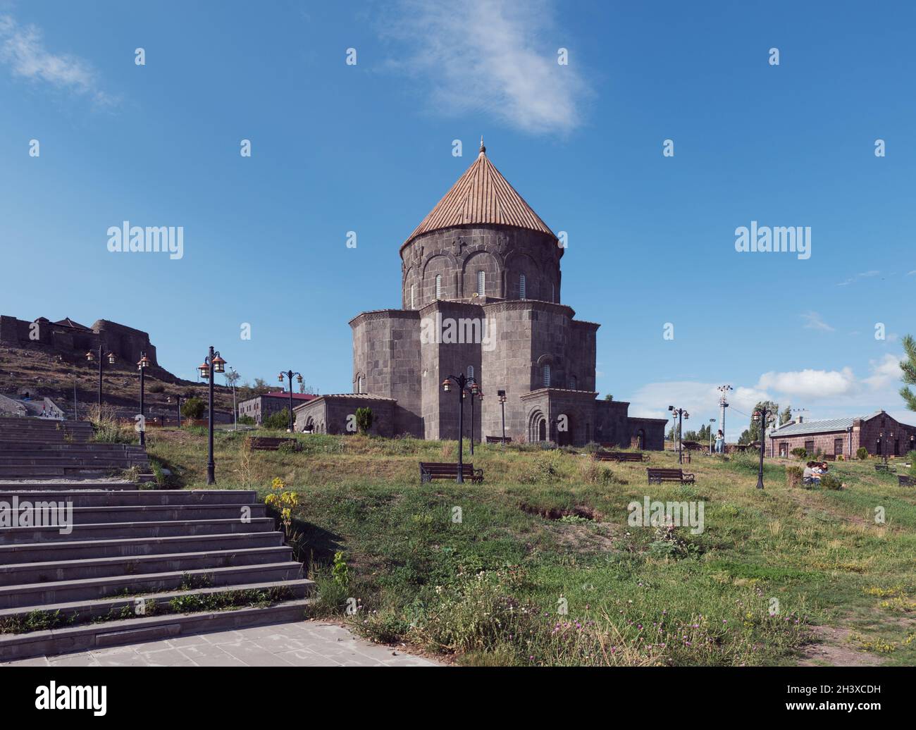 La moschea di Merkez Kumbet a Kars, ex cattedrale di Kars, conosciuta anche come la Chiesa dei Santi Apostoli, costruita nel 10 ° secolo Foto Stock