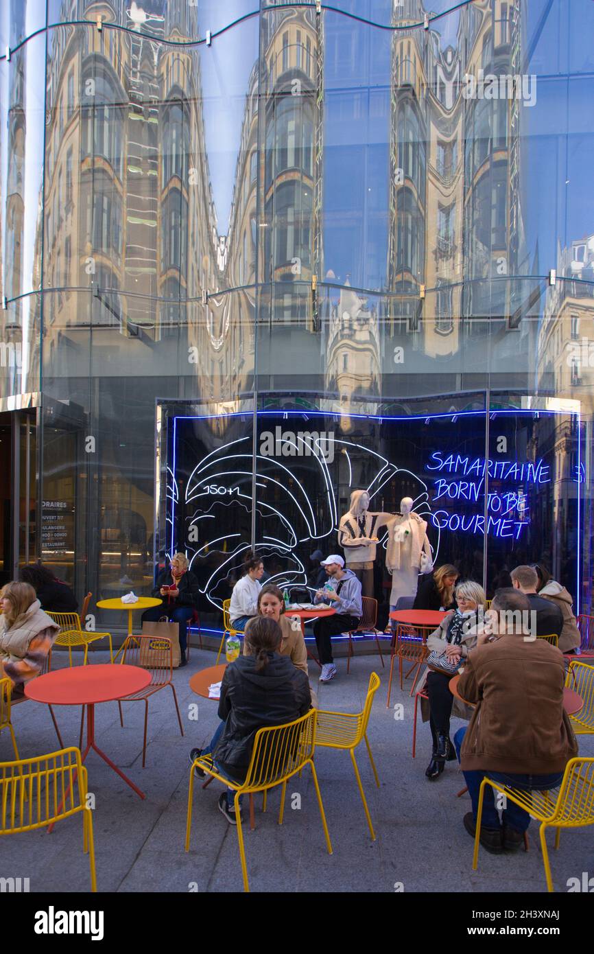 Francia, Parigi, la samaritaine, grandi magazzini, caffè, persone, Foto Stock