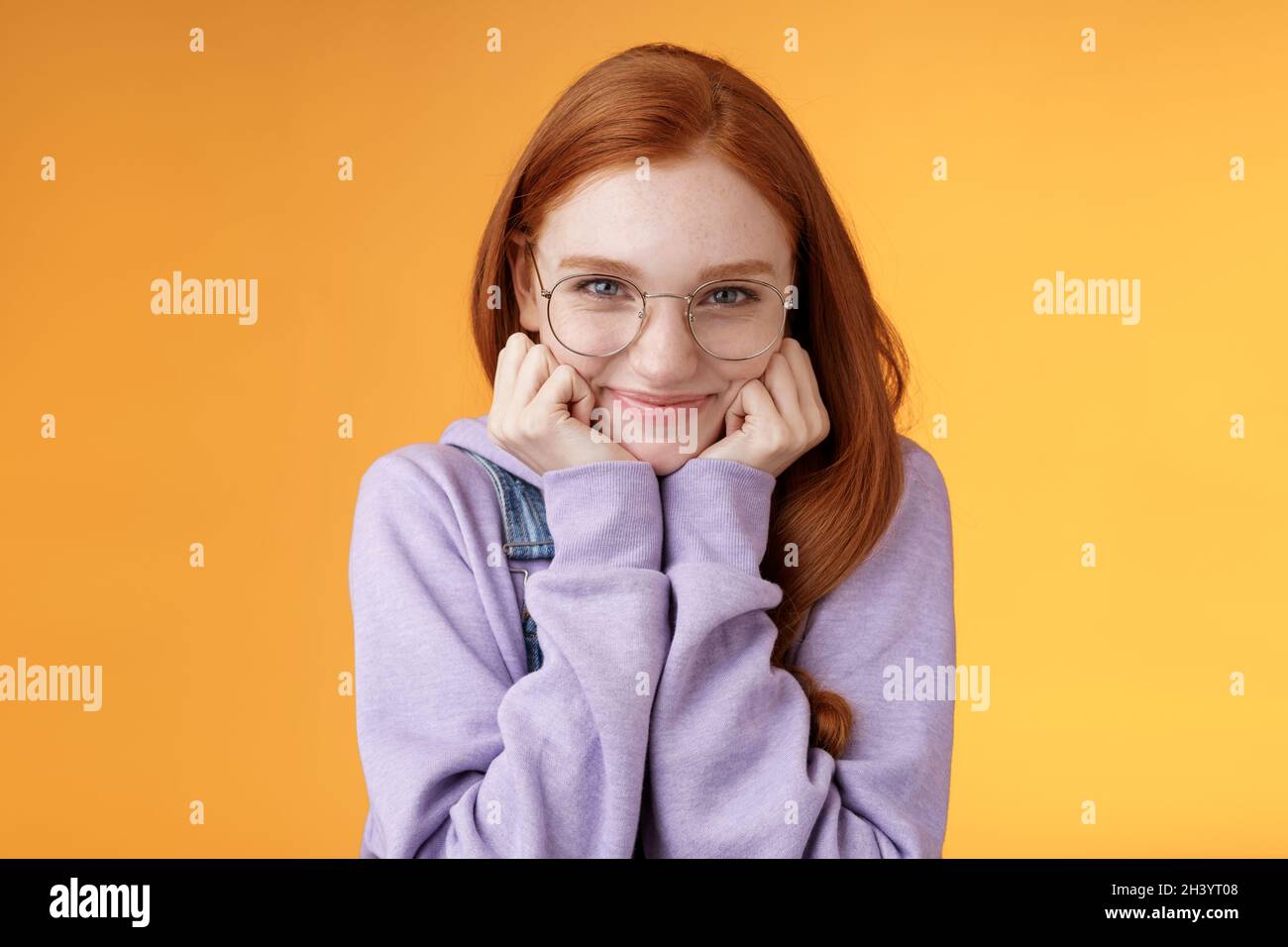 Geek Girl Glasses Immagini e Fotos Stock - Alamy
