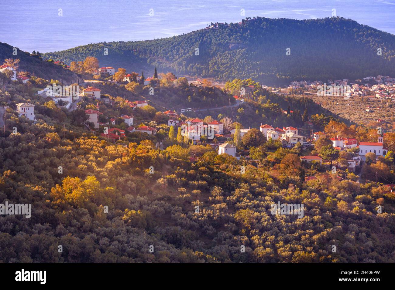 Portaria villaggio di montagna tramonto, Pelion, Grecia Foto Stock