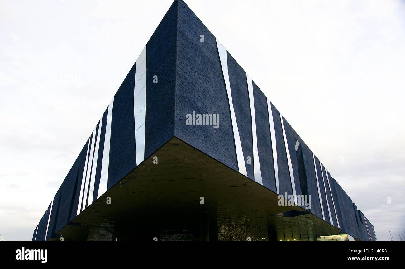 Edificio blu o Museo di Scienze naturali nel Forum di Barcellona, Catalunya, Spagna, Europa Foto Stock