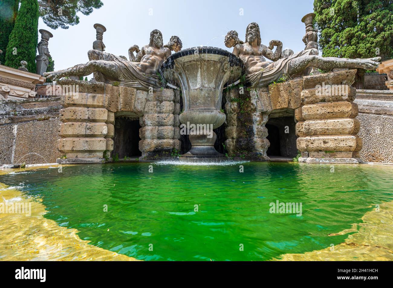 Fontana nei Giardini di Villa Farnese Foto Stock