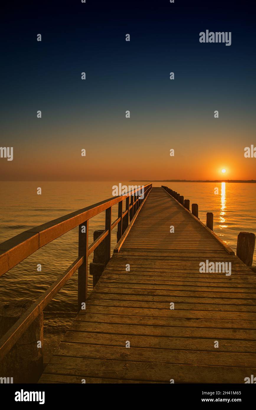 Ecco che arriva il sole Foto Stock