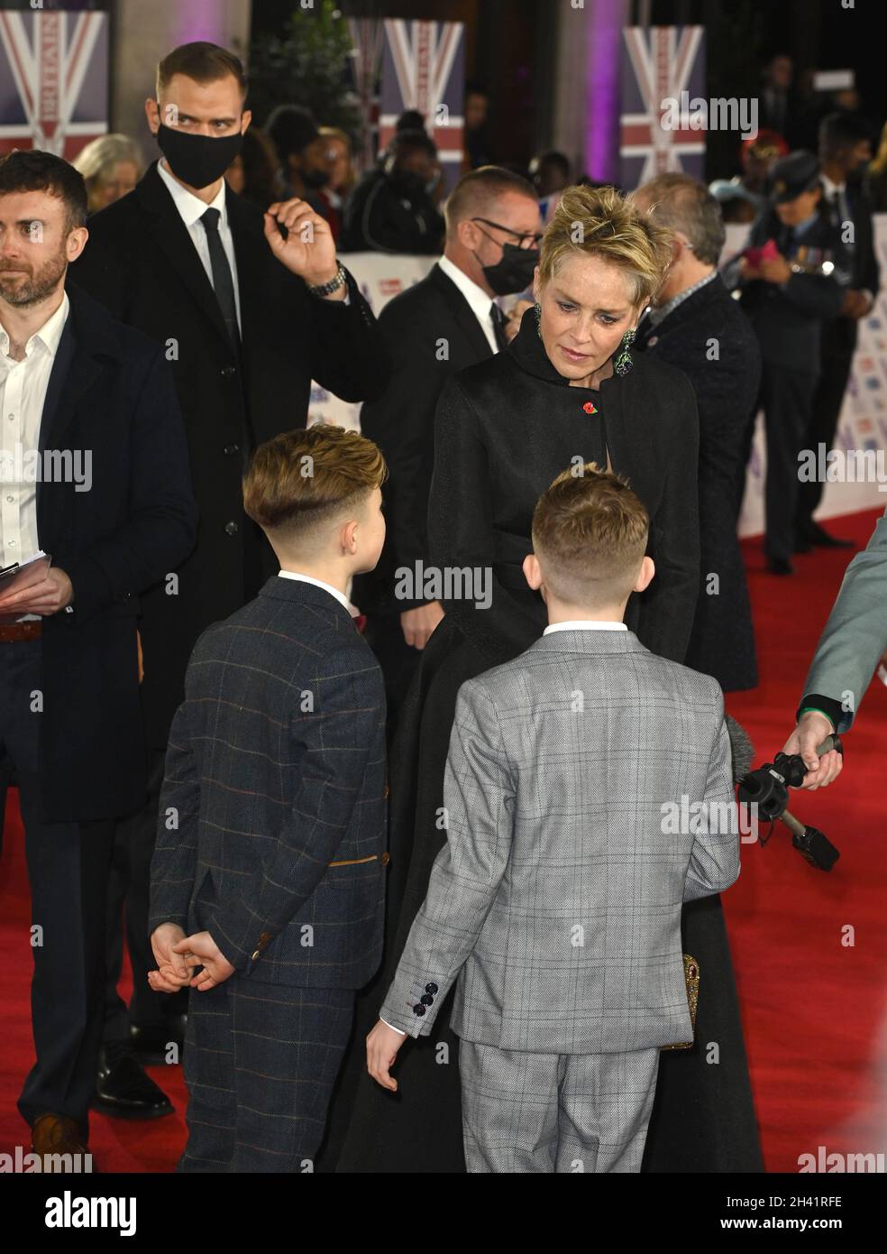 La foto deve essere accreditata ©Alpha Press 079965 30/10/2021 Sharon Stone il Daily Mirror Pride of Britain Awards 2021 a Londra in collaborazione con TSB sarà trasmesso su ITV il 4 novembre alle ore 20.00 Foto Stock