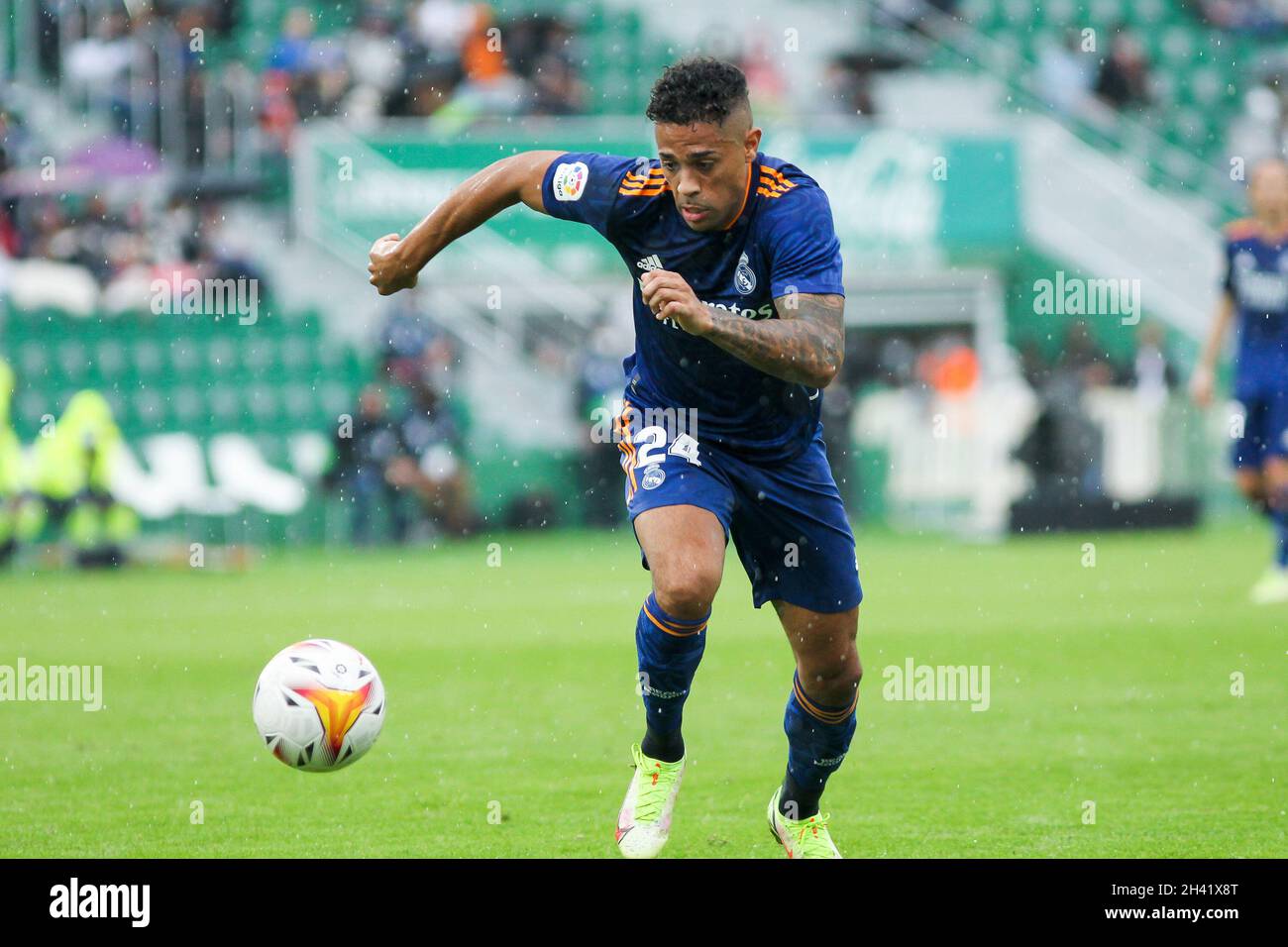 Mariano Diaz del Real Madrid durante il campionato spagnolo la Liga partita di calcio tra Elche CF e Real Madrid CF il 30 ottobre 2021 allo stadio Martinez Valero di Elche, Alicante, Spagna - Foto: IRH/DPPI/LiveMedia Foto Stock