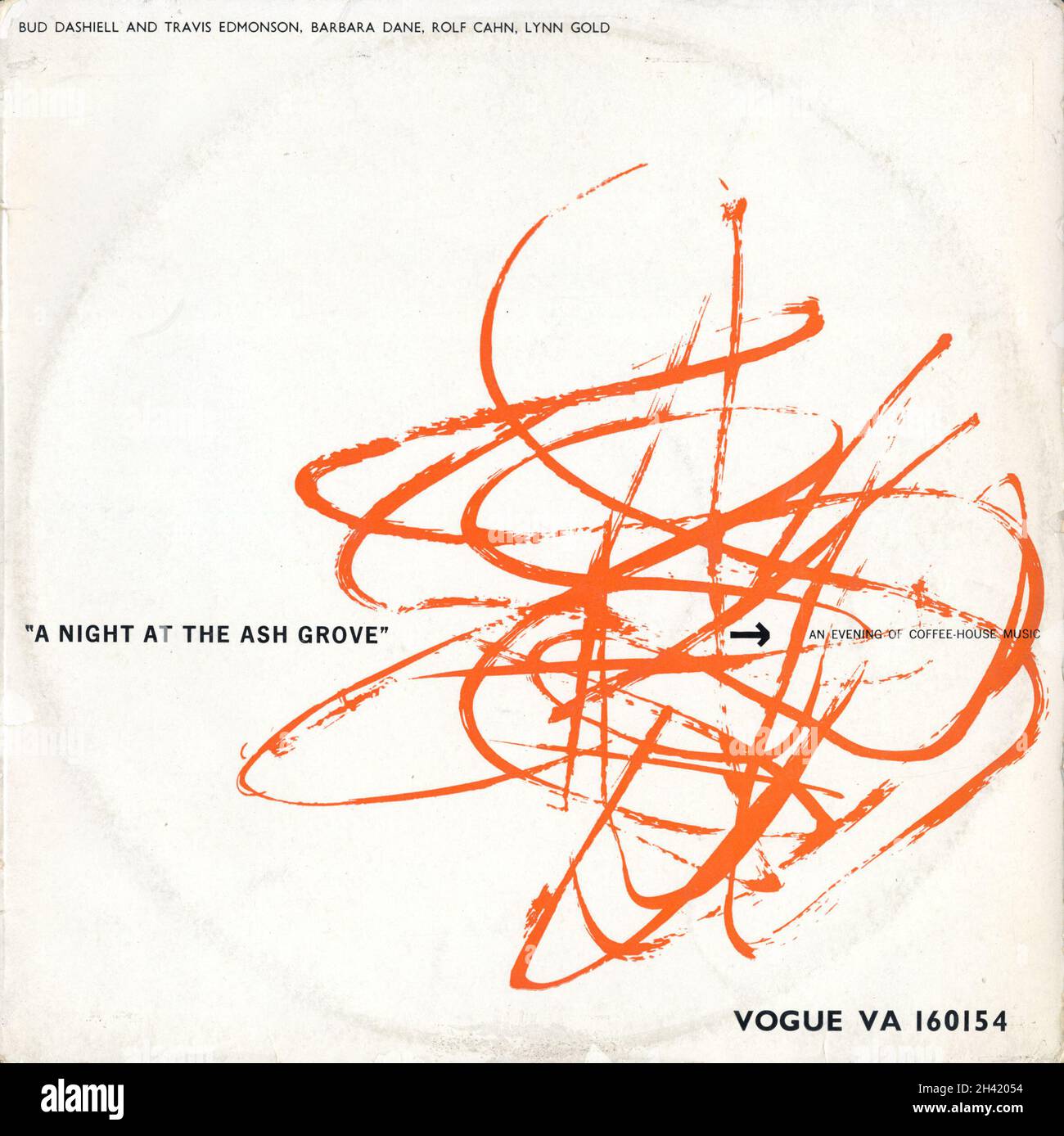 All'Ash Grove di Los Angeles si esibiscono diversi artisti tra cui Barbara Dane, Lynn Gold, Rolf Cahn, Carl Granich e Carl Sandbag, Bud & Travis. Pubblicato nel marzo 1959, è nata la copertina arancione WP 1254 del World Pacific. Il progetto è stato realizzato da Armand Acosta che ha fatto un sacco di maniche per il mondo Pacifico dal 1958 al 1960. Ha continuato a diventare regista, sceneggiatore, cineografo e produttore. Non sarebbe stato fuori posto su una copertina Blue Note. World Pacific aveva iniziato la sua vita nel 1952 come Pacific Jazz, rilasciando registrazioni di jazz, pop e parlato. Foto Stock
