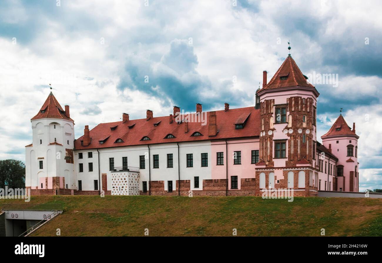 Complesso del Castello di Mir in Bielorussia, regione di Grodno. UNESCO, Lista del Patrimonio Mondiale. Foto Stock