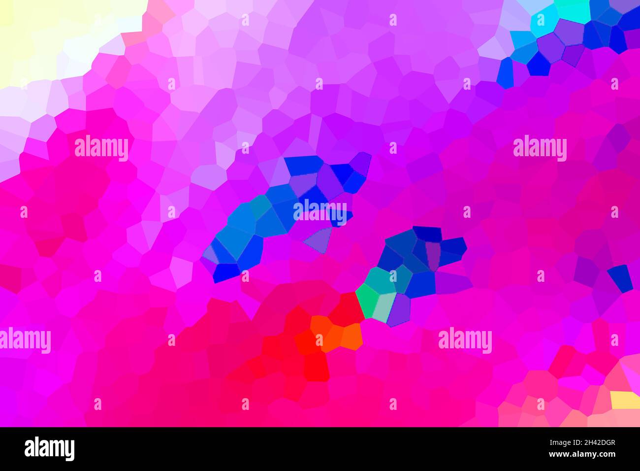 Futuristico incandescente neon oro viola rosa maroon rosso ciano blu astratto sfondo per le vacanze. Traffico cittadino notturno non focalizzato o aurora boreale Foto Stock