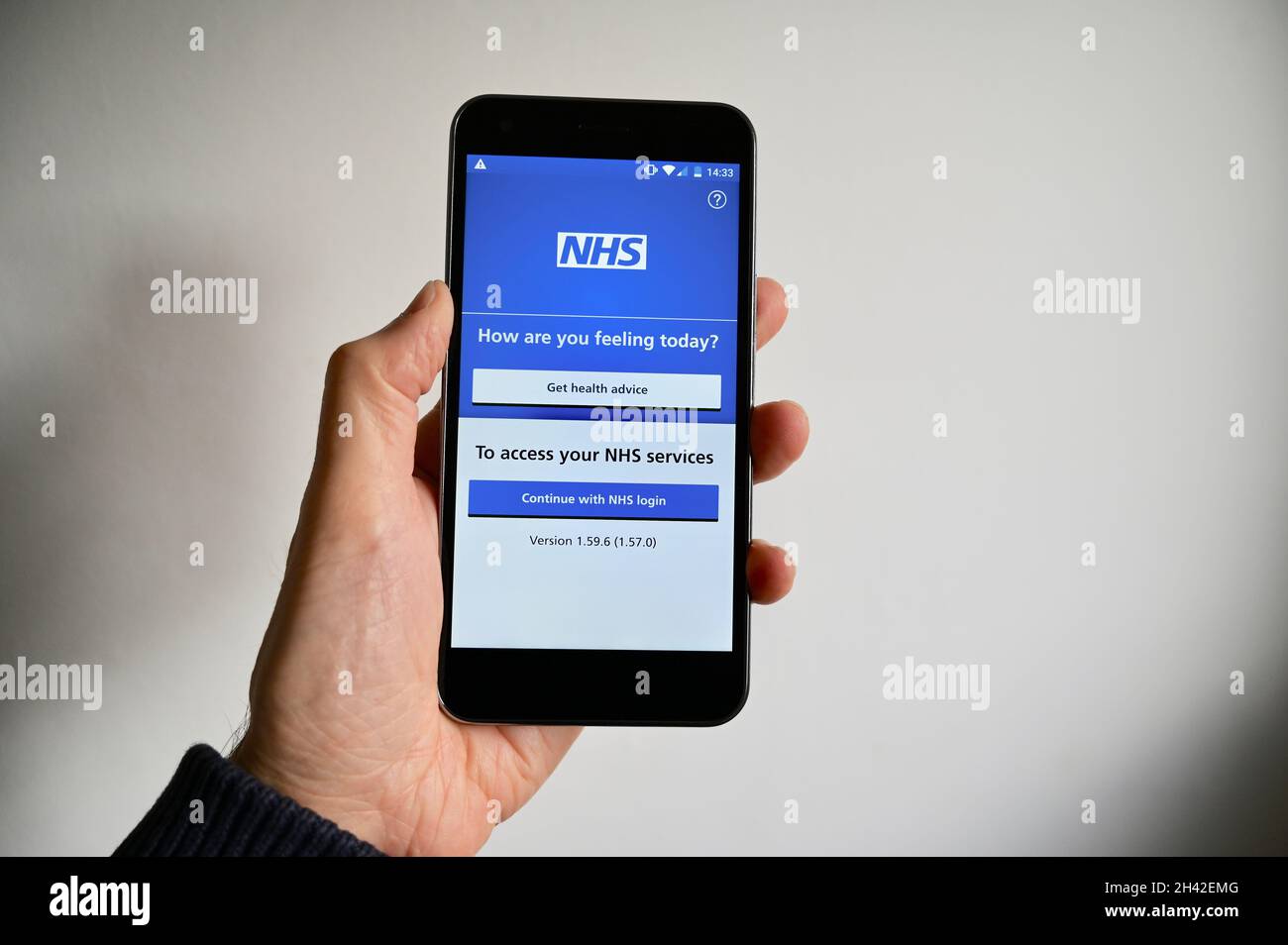 App NHS scaricata su un telefono cellulare. Foto Stock