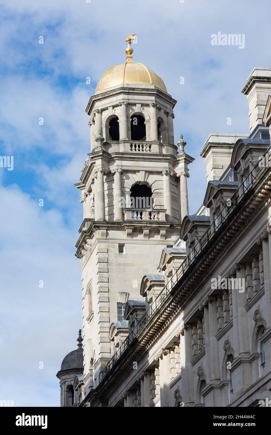 Campanile a cupola dell'Aloft Hotel, North John Street, City Centre, Liverpool, Merseyside, Inghilterra, Regno Unito Foto Stock